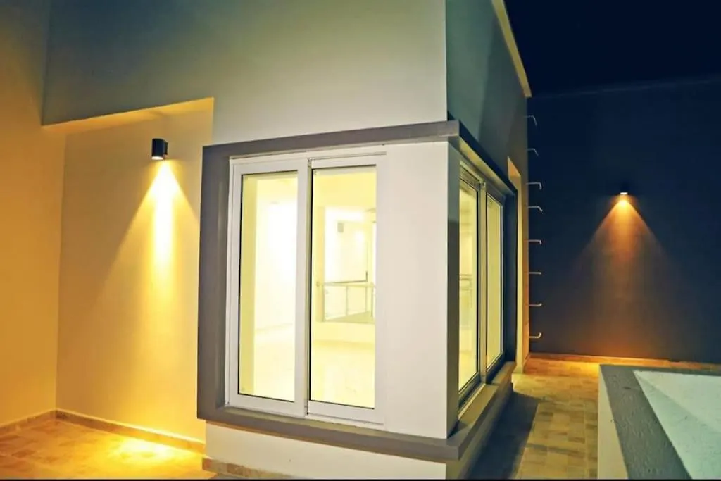 Chalet De Lujo En Rozo!
